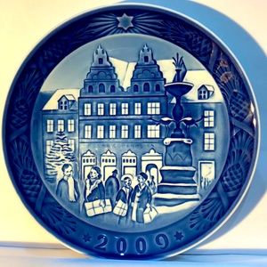 Royal Copenhagen Christmas Plate - 2009.